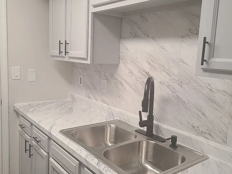 Towne Square Apartments — Photo 3