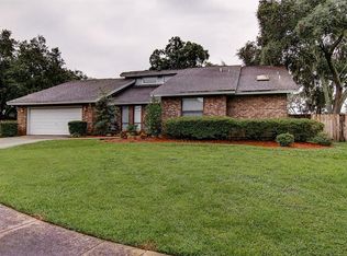 9213 Kingsridge Dr, Temple Terrace, FL 33637
