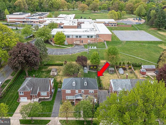 4th image of 12 Lawndale Rd