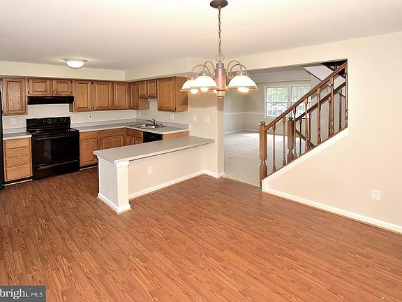 2nd image of 13944 Middle Creek Pl