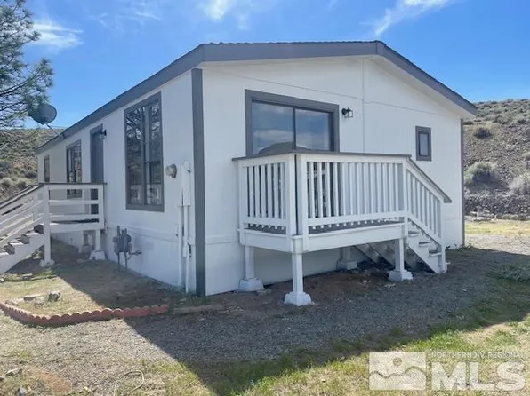 21 Stope Dr, Dayton, NV 89403