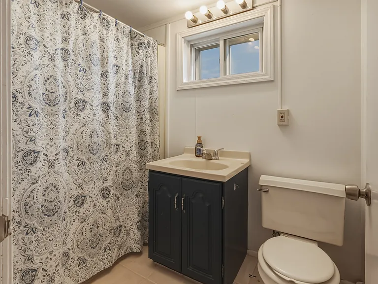 1080 Shirley St #1 — Photo 10