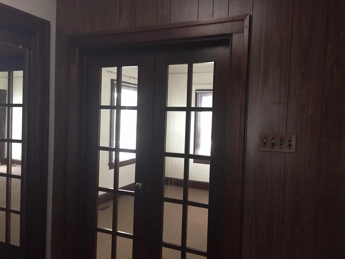 432 S Walnut Street — Photo 3