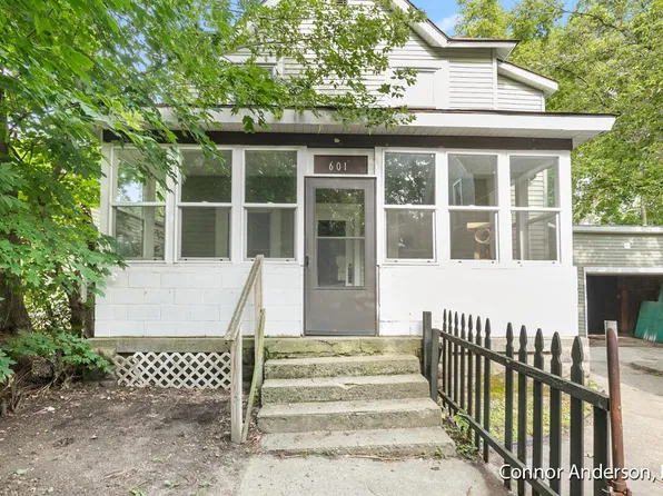 601 Pettibone Ave NW, Grand Rapids, MI 49504