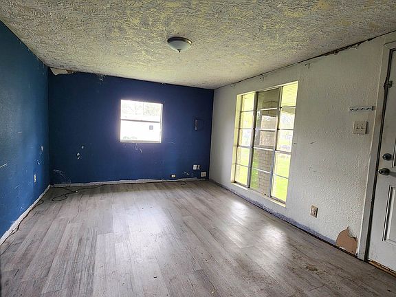 2nd image of 1449 Georgia Rd