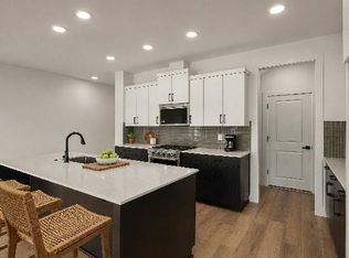 175 Canemah Rd, Oregon City, OR 97045