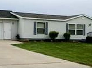 4296 Country Ln, North Branch, MI 48461