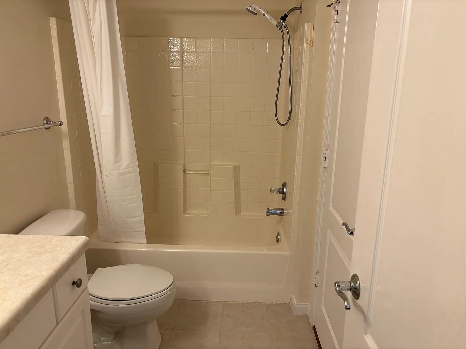 5080 Fairways Cir — Photo 4