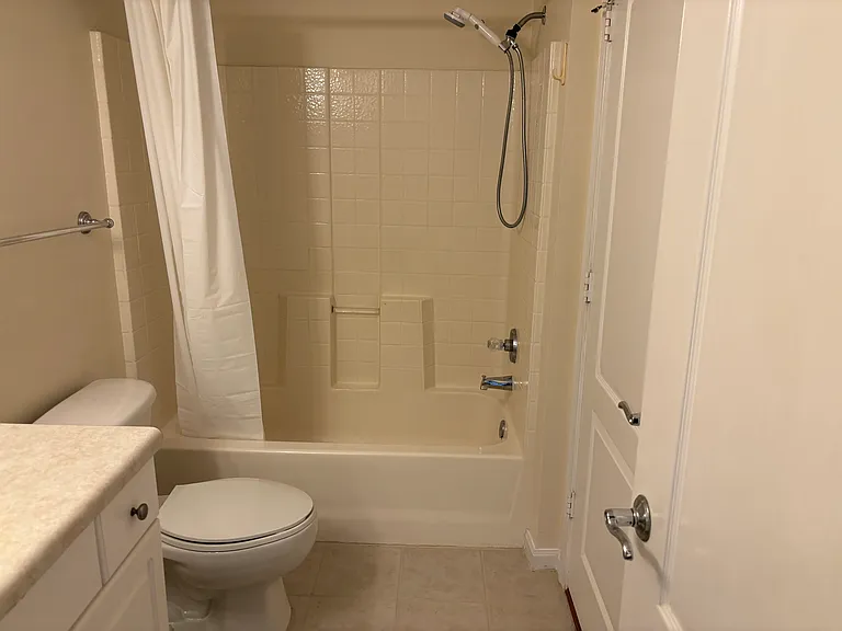 5080 Fairways Cir — Photo 4