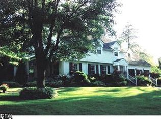 1974 Ridgewood Rd, Akron, OH 44313