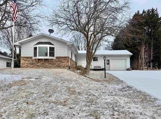 10045 E County Road X, Clinton, WI 53525