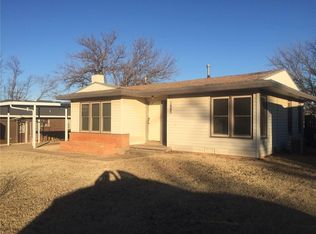 1005 Circle Dr, Clinton, OK 73601