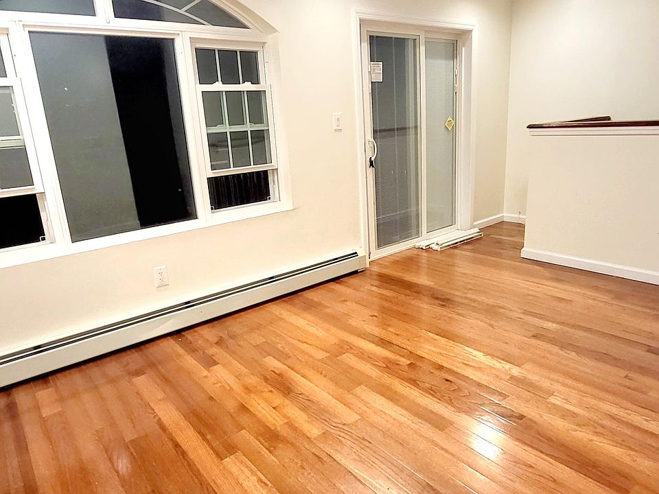 1st image of 16136 128th Ave