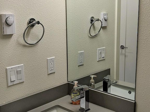 Bathroom in 1st floor