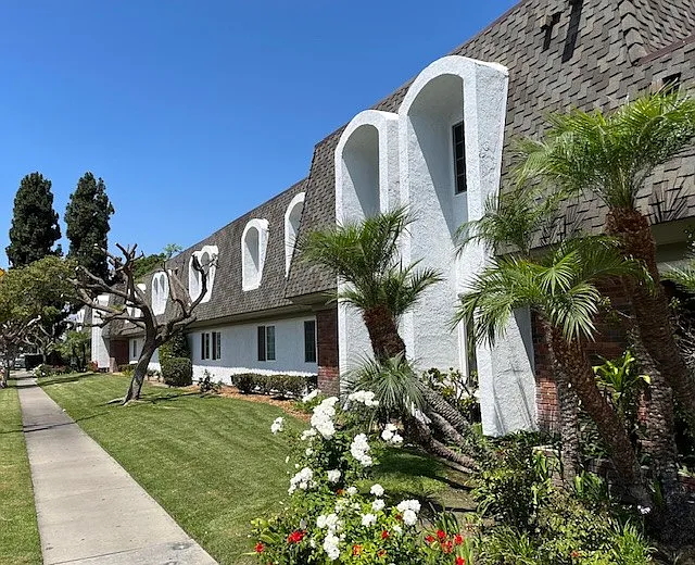 La Fayette Apartments