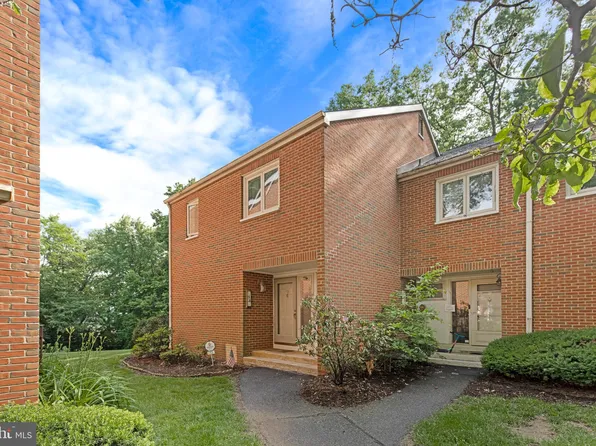 13 Beechtree Ln, Mountville, PA 17554