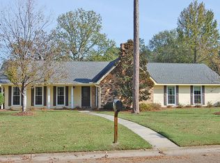 111 Stover Cir, Hattiesburg, MS 39402