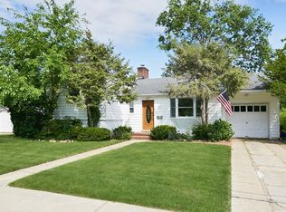 157 S Kensington Ave, Rockville Centre, NY