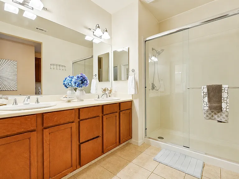 2502 Autumnvale Dr — Photo 21