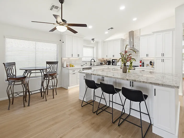 12516 W Solano Dr — Photo 46