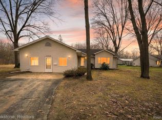 42645 Riggs Rd, Van Buren Township, MI 48111