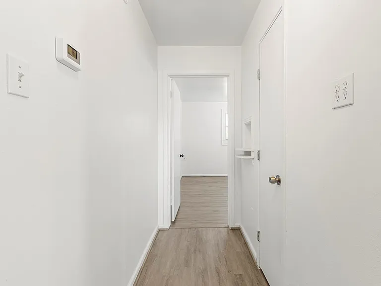 1418 E Crescent Dr — Photo 7