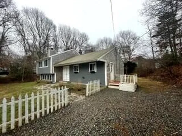 16 Briggs Avenue, Bourne, MA 02532