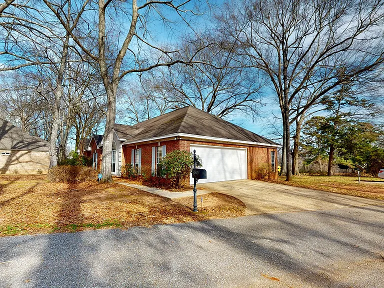 44 Grand Oaks Blvd — Photo 3