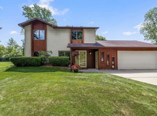 3220 Fuller Dr, Midland, MI 48642