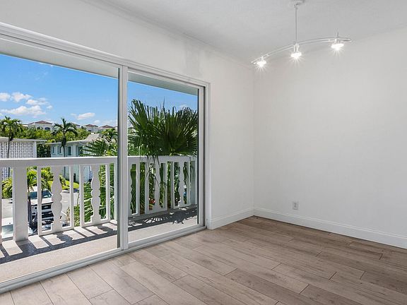 3rd image of 4201 S Ocean Blvd APT J-4