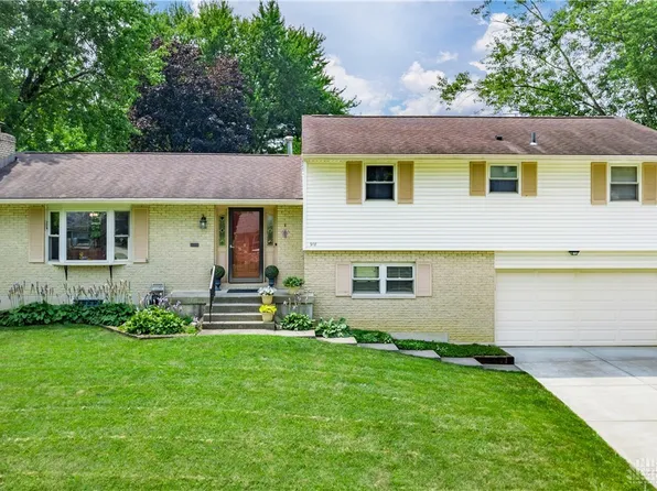 918 Debbie Ct, Dayton, OH 45415