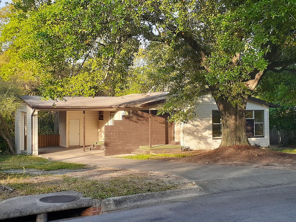 1st image of 706 Valley Dr