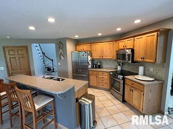 4th image of 3735 E 59th St