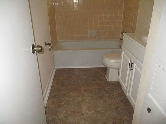 2nd image of 5718 Glen Arbor Dr