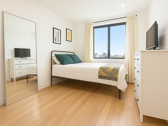 3rd image of 818 Lexington Ave #4C