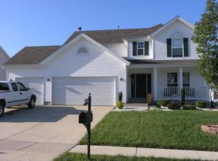 550 Michelle Dr, Columbia, IL 62236