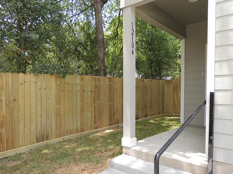 Cottage Pointe — Photo 8