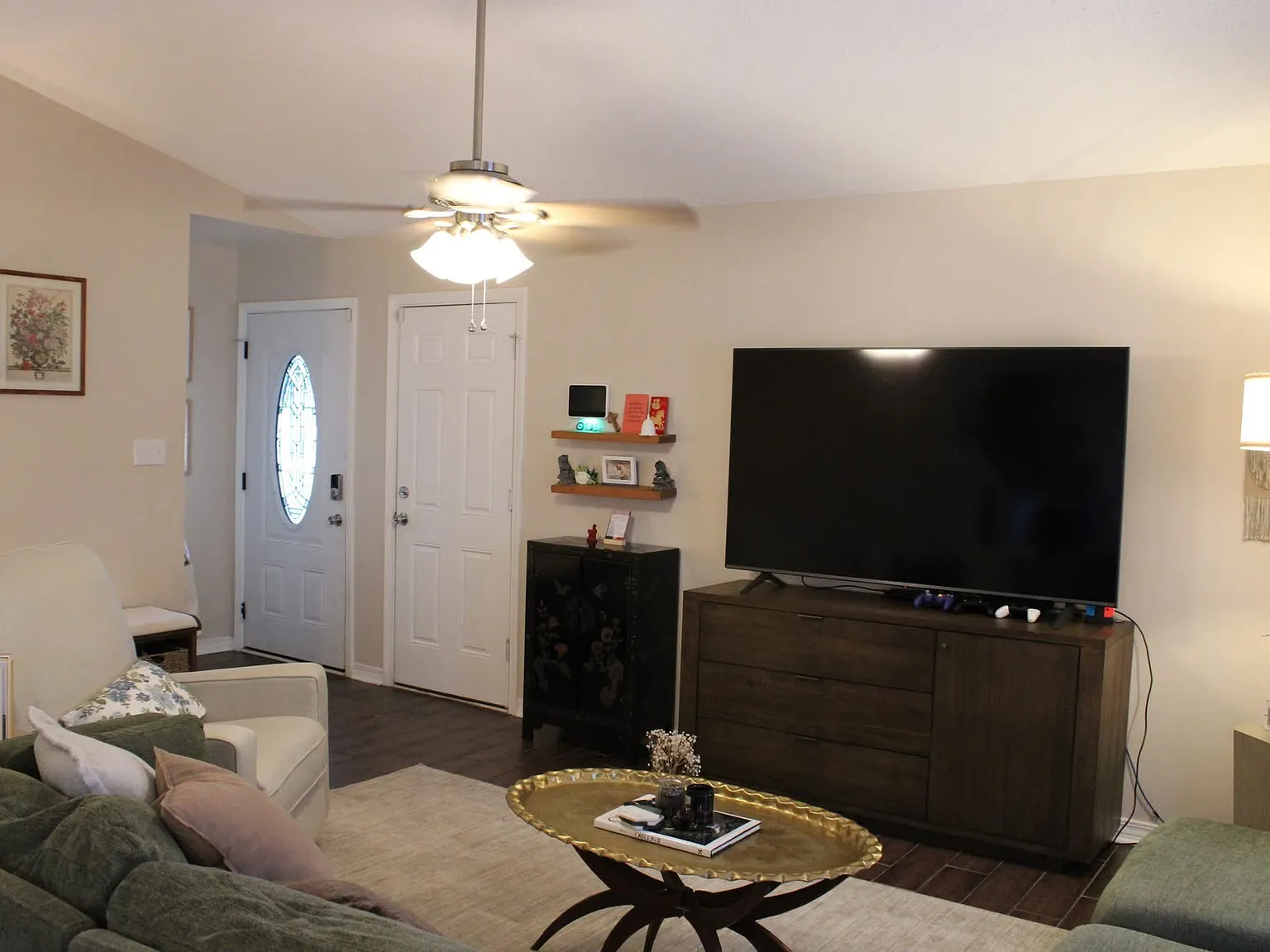 3 bed, 1528 sqft, $2,100 — Photo 2