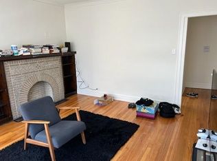 3749 W George St APT 3, Chicago, IL 60618