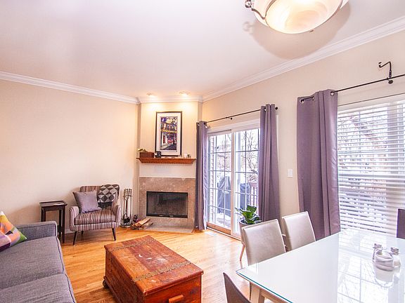 2nd image of 3821 N Milwaukee Ave Unit D