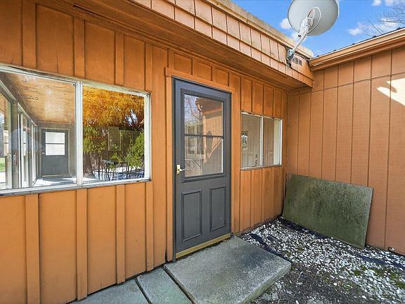 3rd image of 7091 Ann Arbor Rd