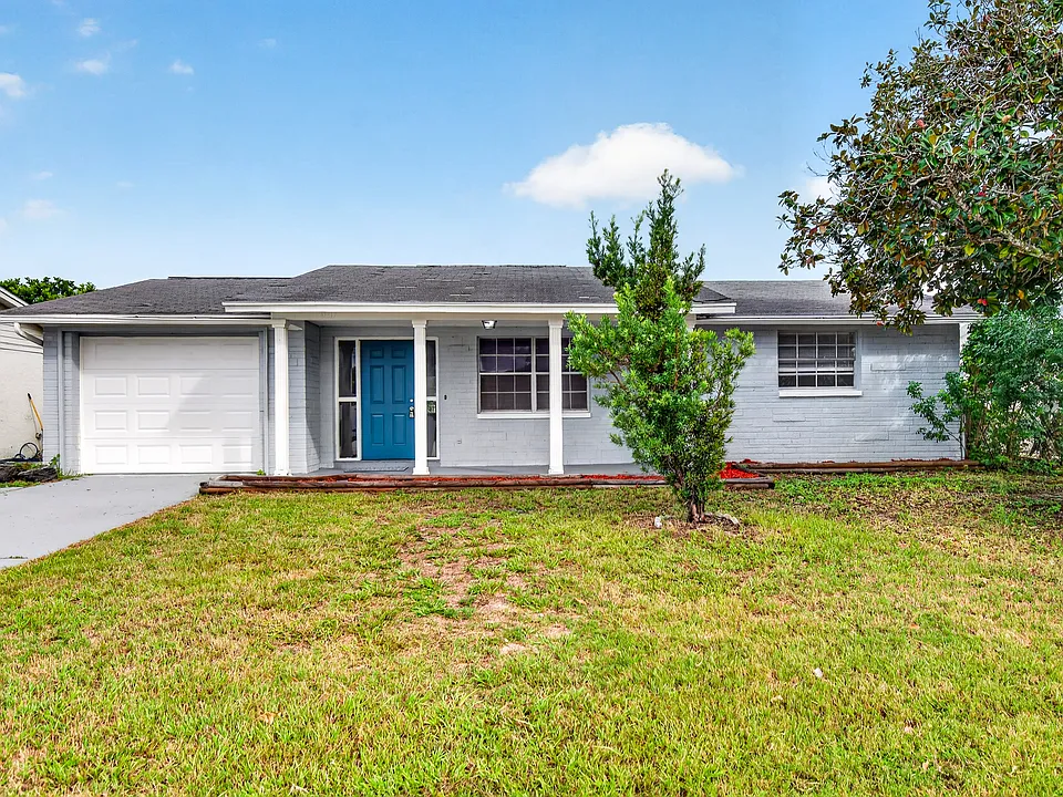9317 Glen Moor Ln