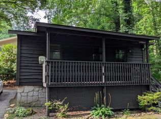 87 Sassafras Ln, Maggie Valley, NC 28751