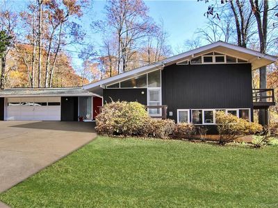 126 Hunting Ridge Rd, Stamford, CT, 06903