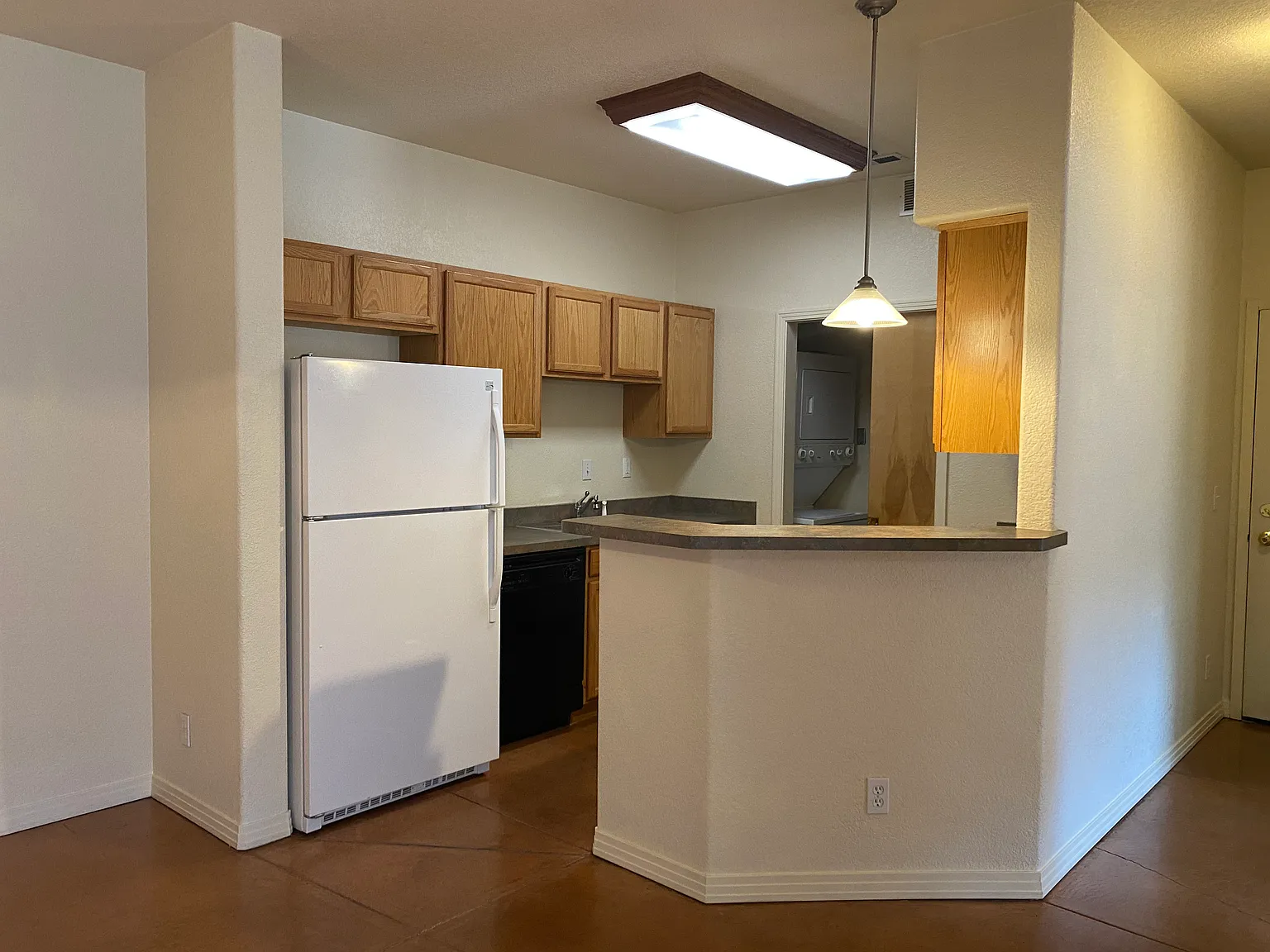 329 Manitou Ave — Photo 4