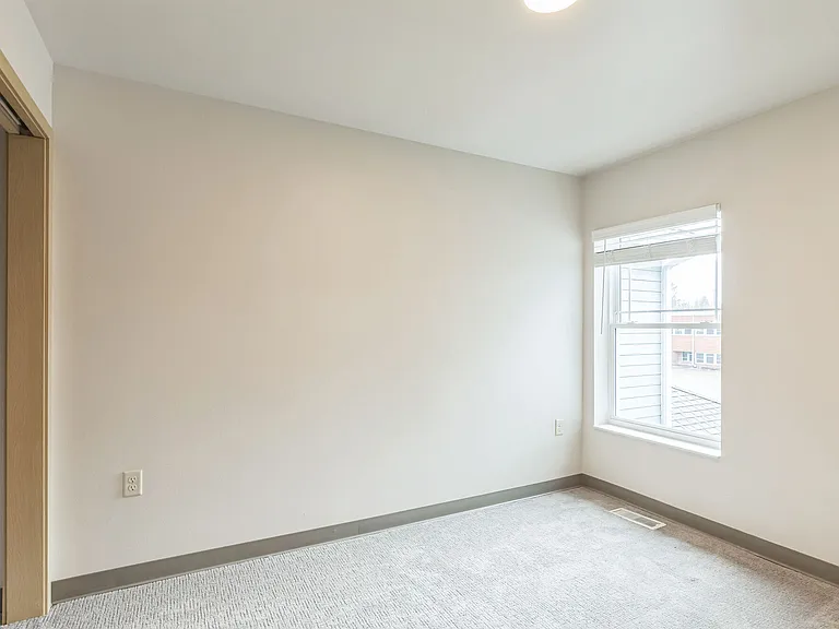 Lindoo School Apartments and Townhomes — Photo 25