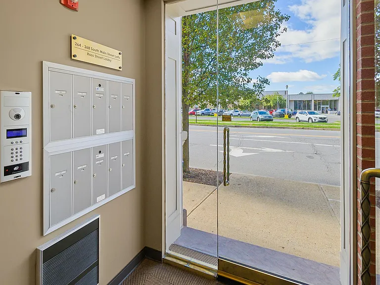 264 S Main St #3B — Photo 11