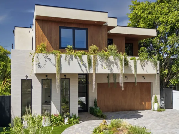 13221 Hesby St, Sherman Oaks, CA 91423