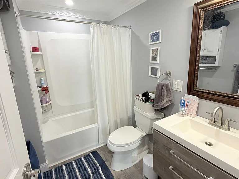 109 Perkins St #2R — Photo 8