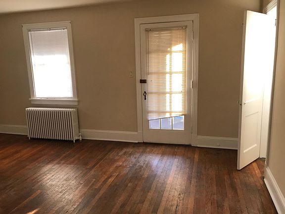 4th image of 3314 W Grace St #A